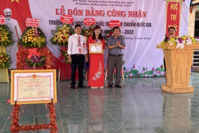 LỄ ĐÓN BẰNG CÔNG NHẬN TRƯỜNG ĐẠT CHUẨN QUỐC GIA MỨC ĐỘ 1 VÀ TỔNG KẾT NĂM HỌC 2021-2022 TRƯỜNG TIỂU HỌC TRẦN QUỐC TOẢN